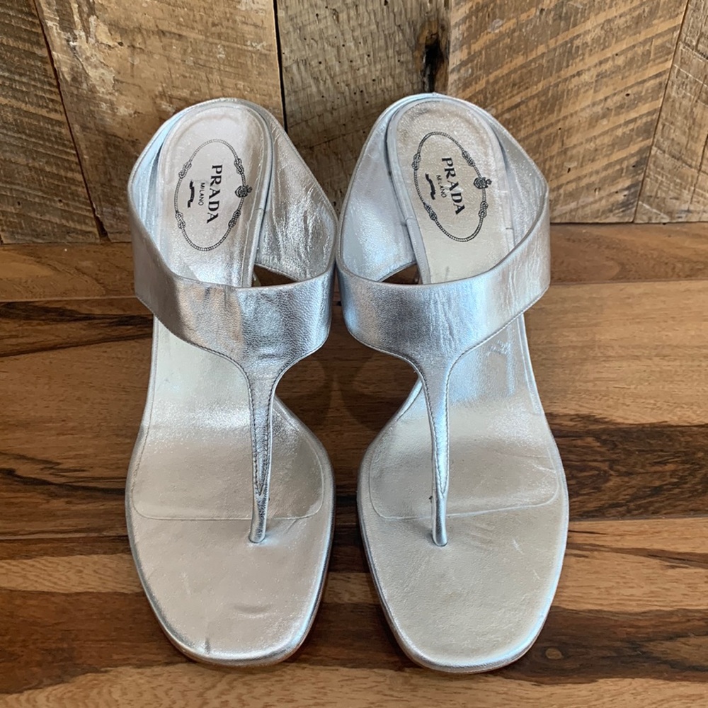 Prada heels - NWT